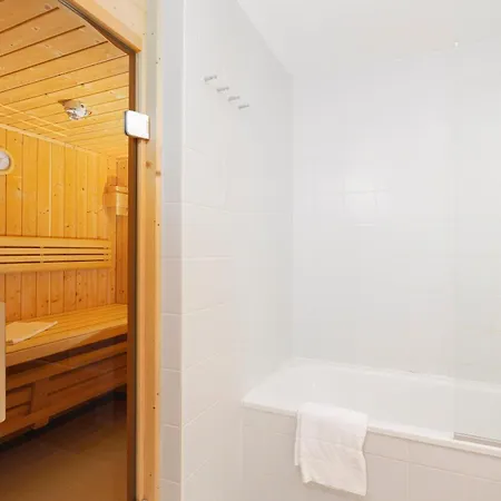 Alpenrock By Alps Apart-hotel 2*